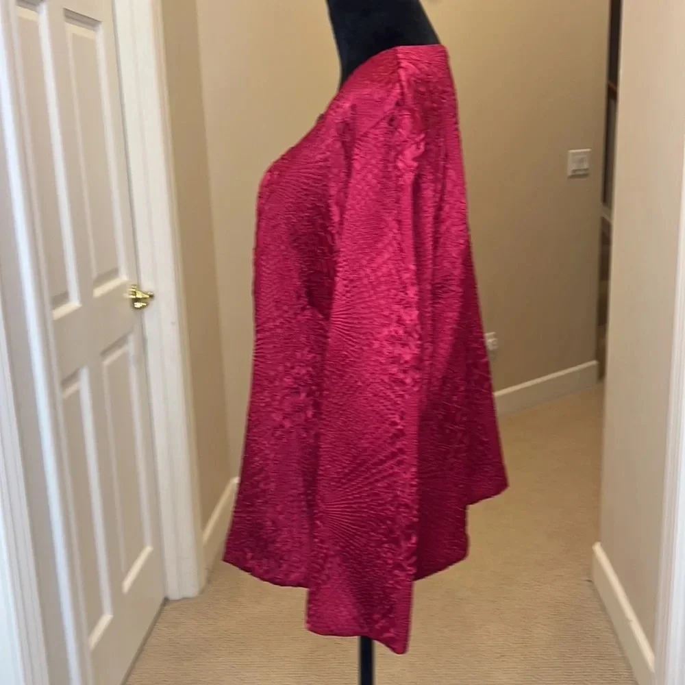 Red Textured Jacket - Picture 3 of 10